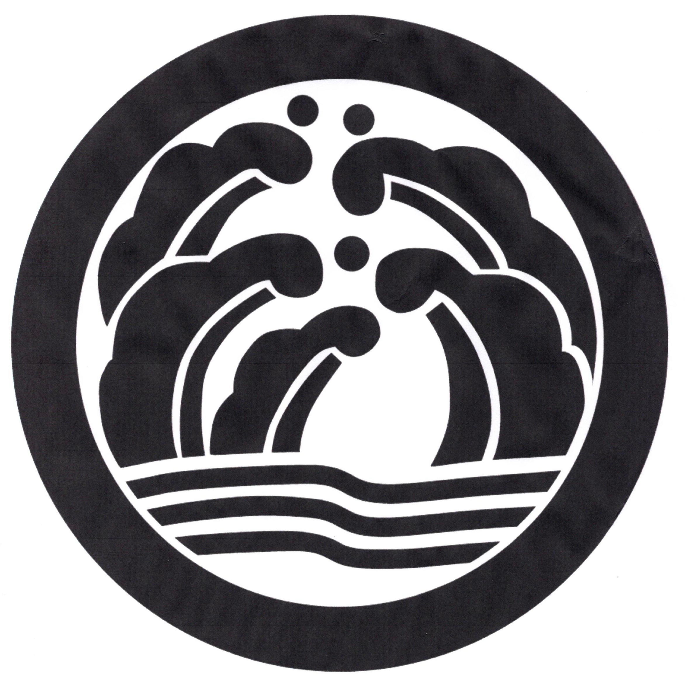 Family crest: Maru-tatsunami or turbulent waves